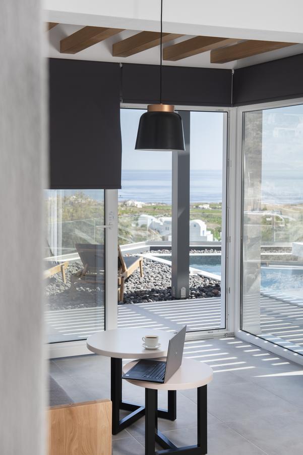 Valery Suites Fira  Eksteriør billede